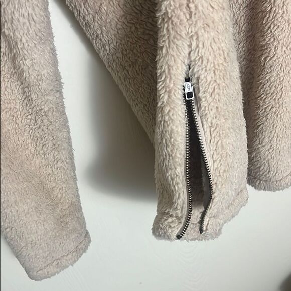 Beige Fleece Pullover - Picture 3 of 4